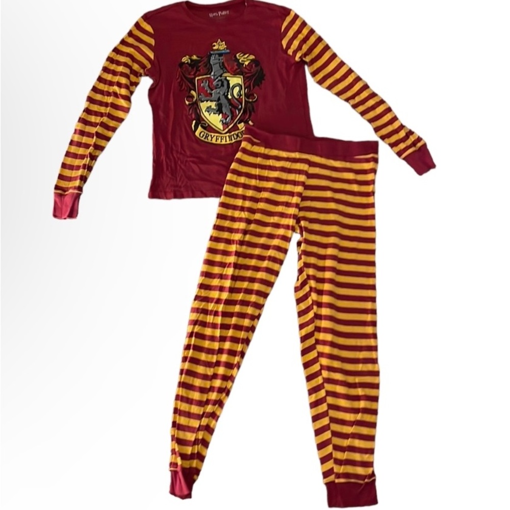Warner Bros Harry Potter Gryffindor women’s Large Pajama set